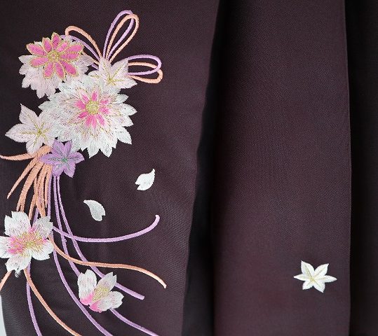 卒業式袴単品レンタル　濃いピンク×濃紫ぼかしに花とリボン刺繍[身長148-152cm]No.769